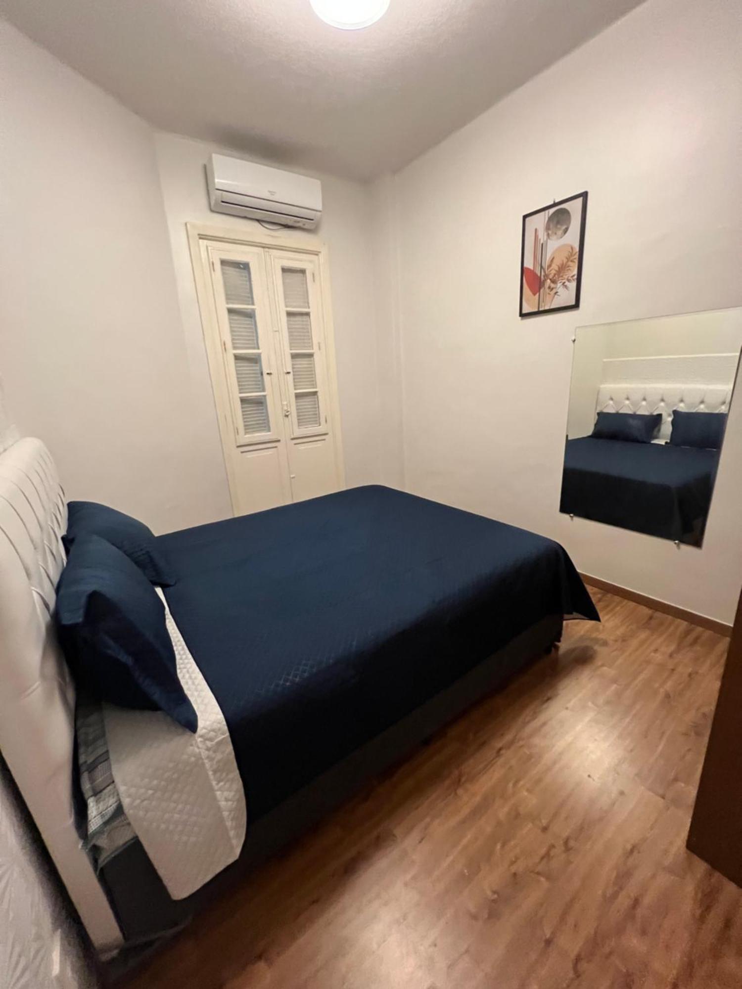 Apto Copacabana Na Quadra Da Apartamento *